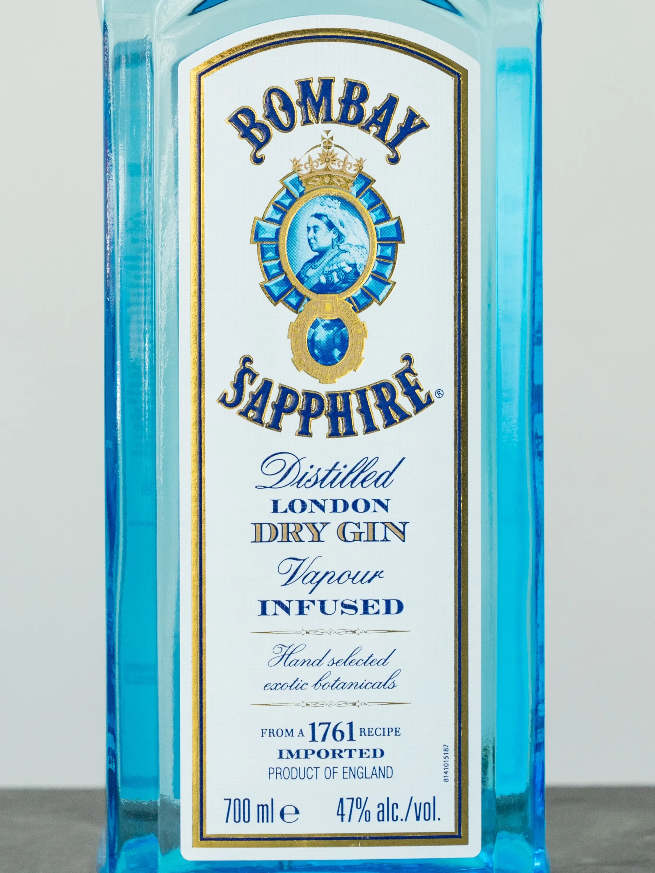 Джин Bombay Sapphire 0.7 / Бомбей Сапфир 0.7 л