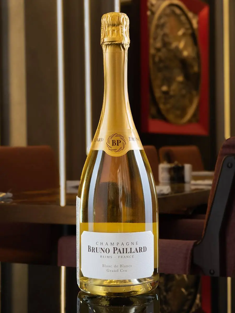 Шампанское Bruno Paillard Blanc De Blancs Grand Cru Extra Brut 2018 купить в винном ресторане Остерия - лучшая цена Шампанское Bruno Paillard Blanc De Blancs Grand Cru Extra Brut 2018 / Шампань Брюно Пайар Блан де Блан Гран Крю Экстра Брют