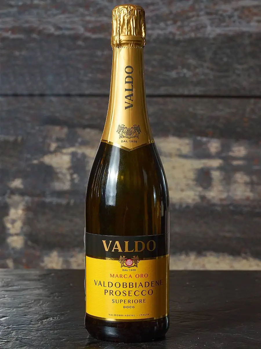 Игристое вино Prosecco Valdobbiadene Superiore Marca Oro Brut Valdo / Просекко Вальдоббьядене Супериоре Марка Оро  Брют Вальдо