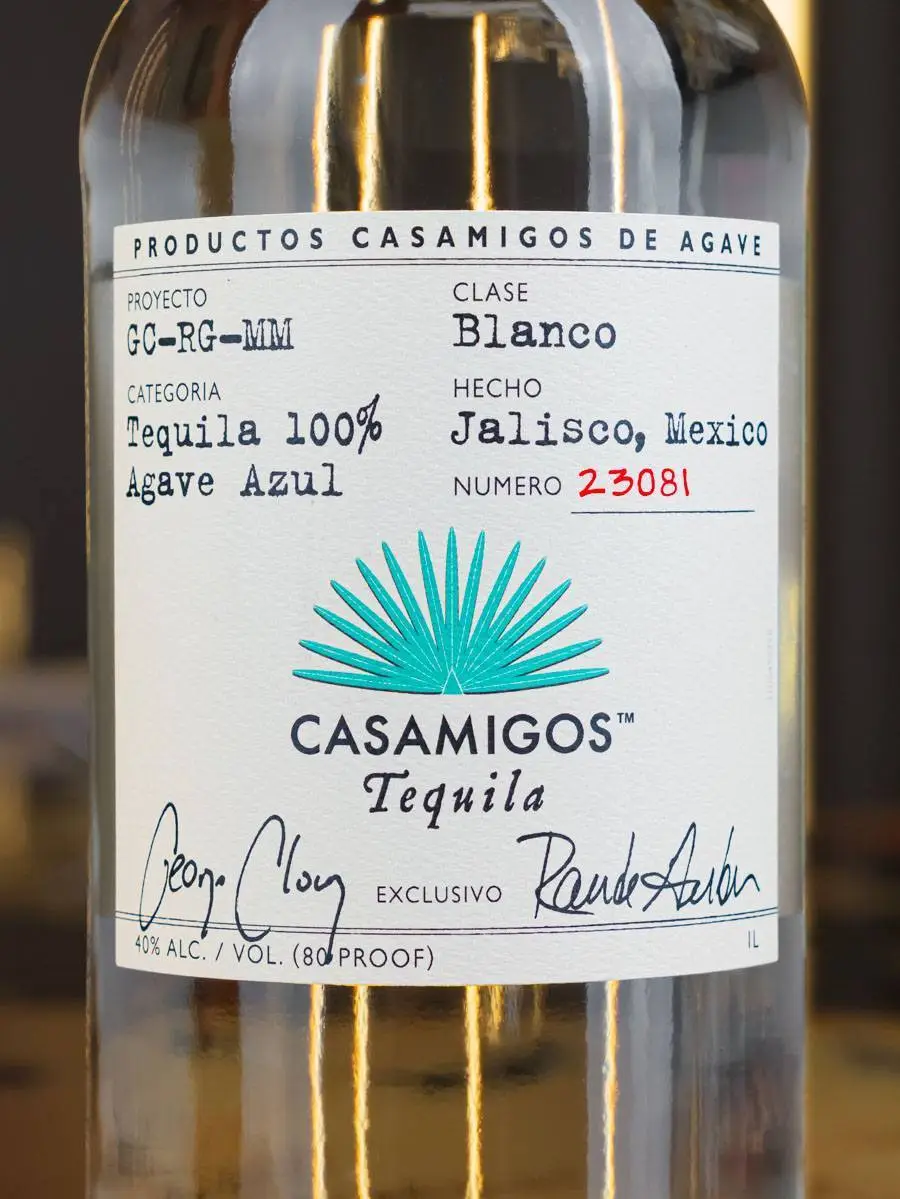 Текила Casamigos Blanco 1 l / Касамигос Бланко