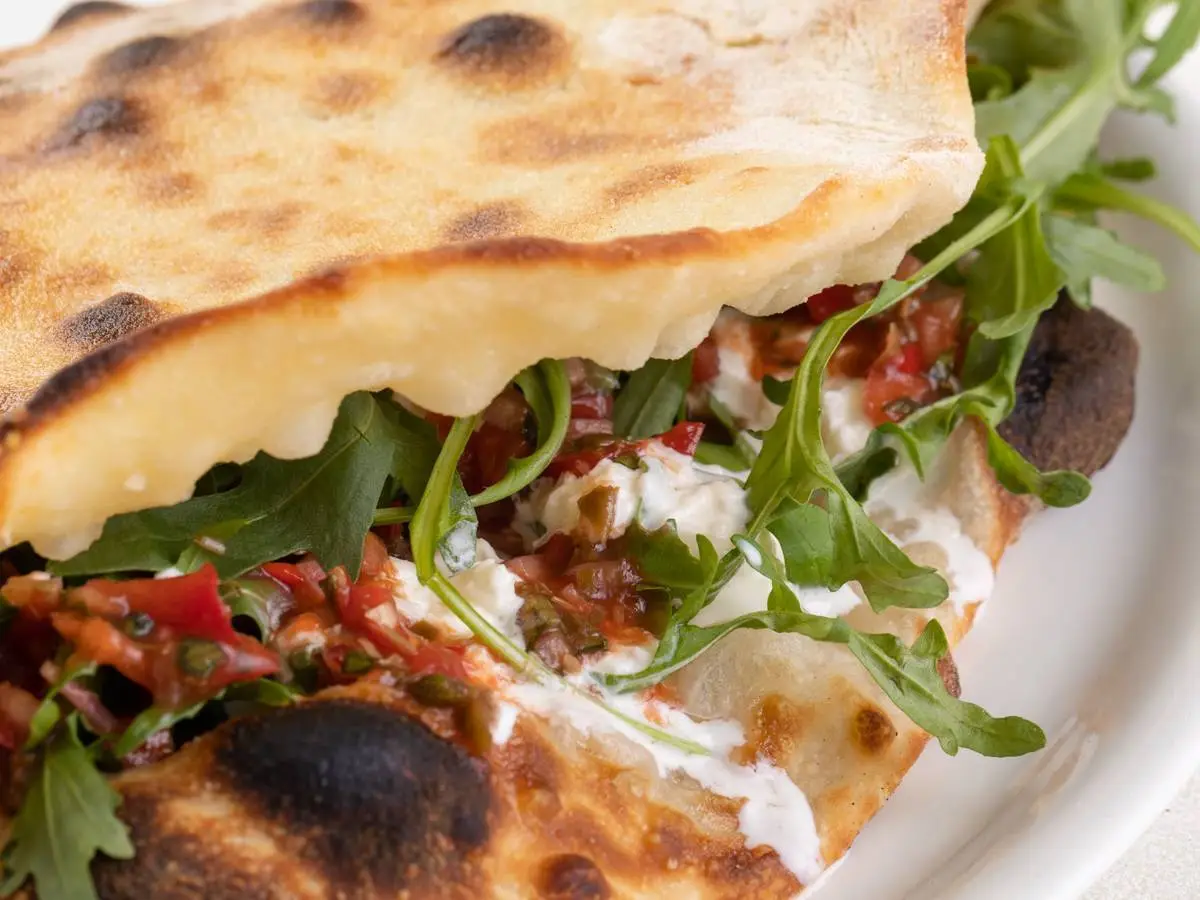 Открытое кальцоне