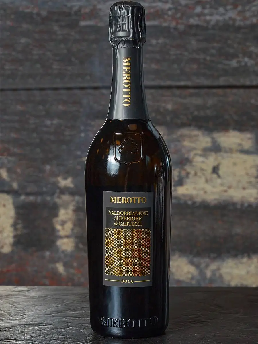 Игристое вино Prosecco Valdobbiadene Superiore di Cartizze Dry Merotto купить в винном ресторане Остерия - лучшая цена Игристое вино Prosecco Valdobbiadene Superiore di Cartizze Dry Merotto / Просекко Вальдоббьядене Супериоре ди Картицце Меротто