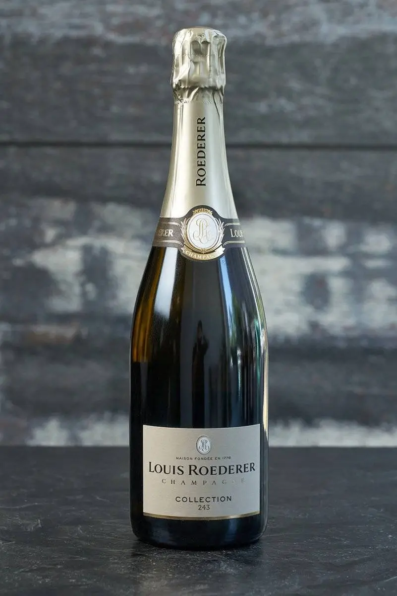 Шампанское Louis Roederer Collection 243 купить в винном ресторане Остерия - лучшая цена Шампанское Louis Roederer Collection 243 / Луи Роедерер Коллексьон 243