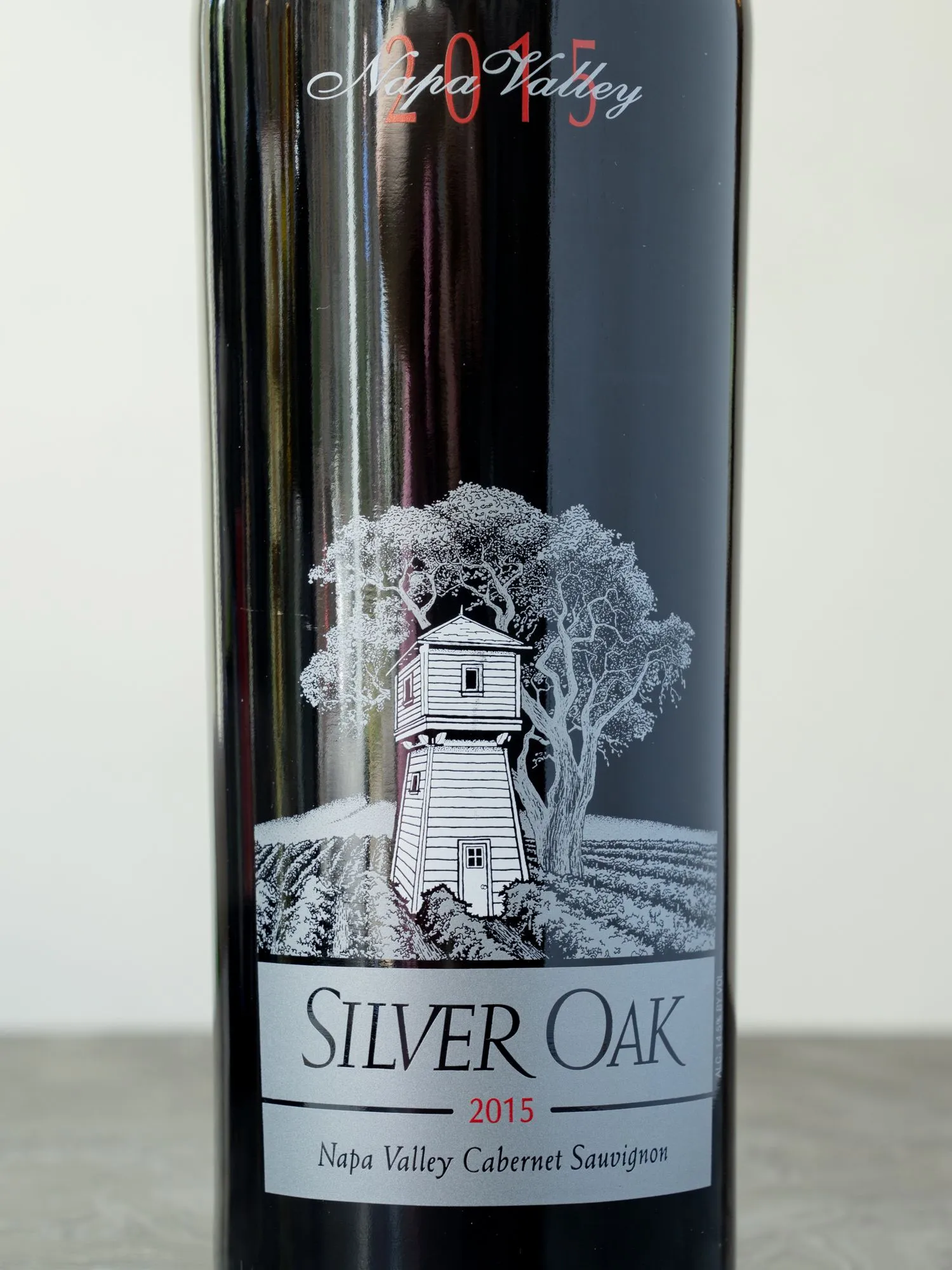 Купить вино Silver Oak Napa Valley Cabernet Sauvignon в винном ресторане Остерия цена Вино Silver Oak Napa Valley Cabernet Sauvignon / Сильвер Оак Напа Велли
