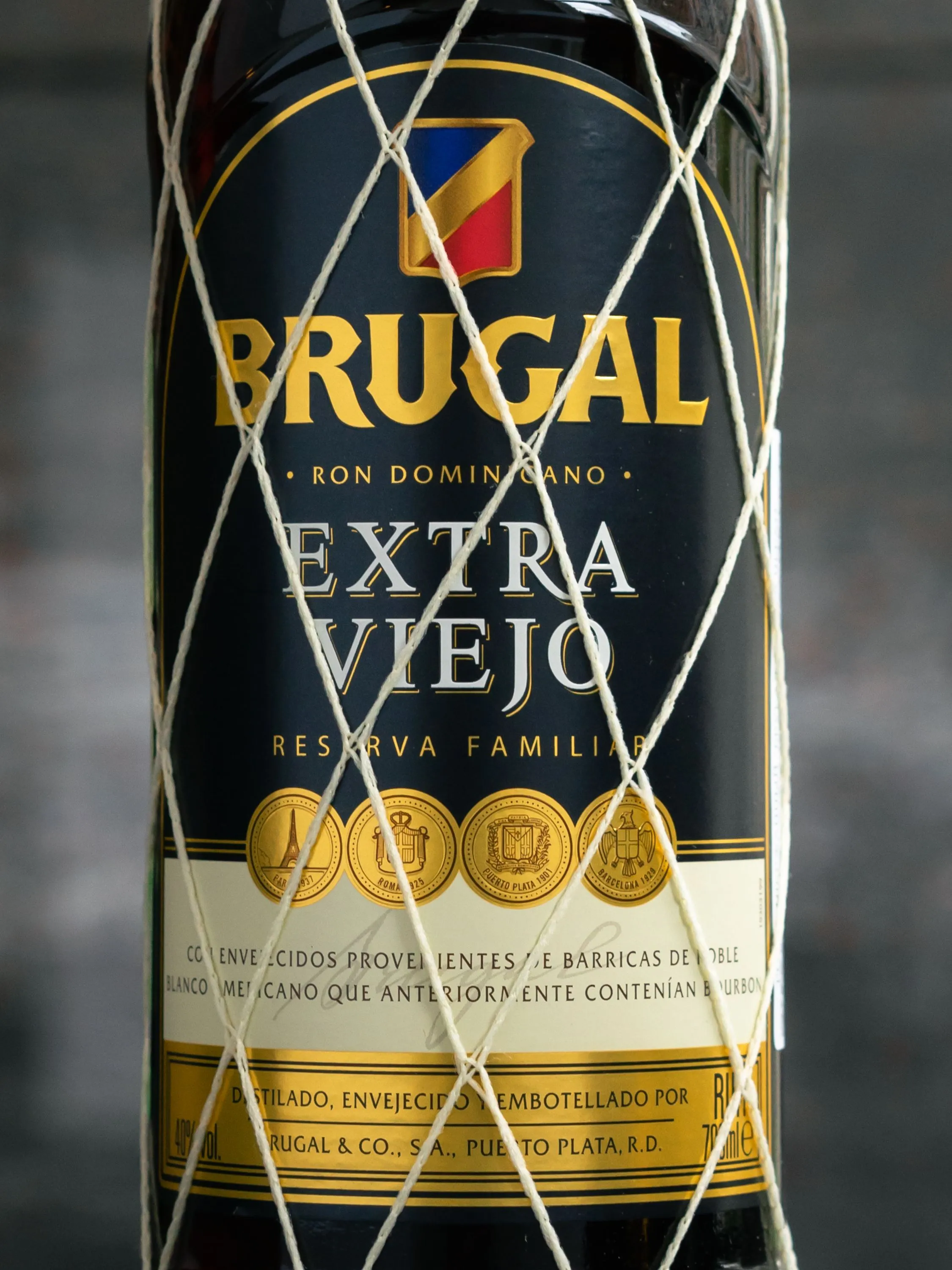 Ром Brugal Extra Viejo лучшая цена в ресторане Остерия Амичи Ром Brugal Extra Viejo / Бругал Экстра Вьехо