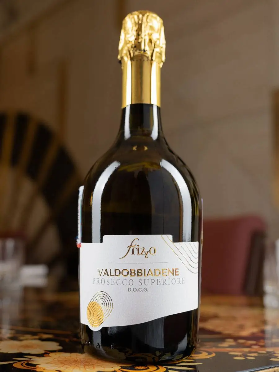 Игристое вино Frizzo Prosecco Valdobbiadene Superiore / Фриццо Просекко Вальдоббьядене Супериоре