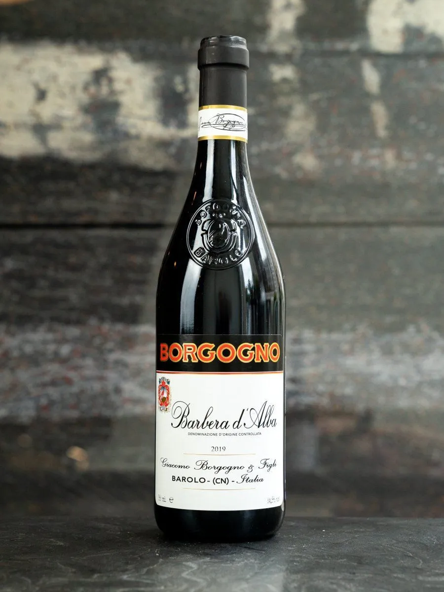 Вино Borgogno Barbera D'Alba купить в ресторане Остерия - лучшая цена Вино Borgogno Barbera D'Alba / Боргоньо Барбера д'Альба