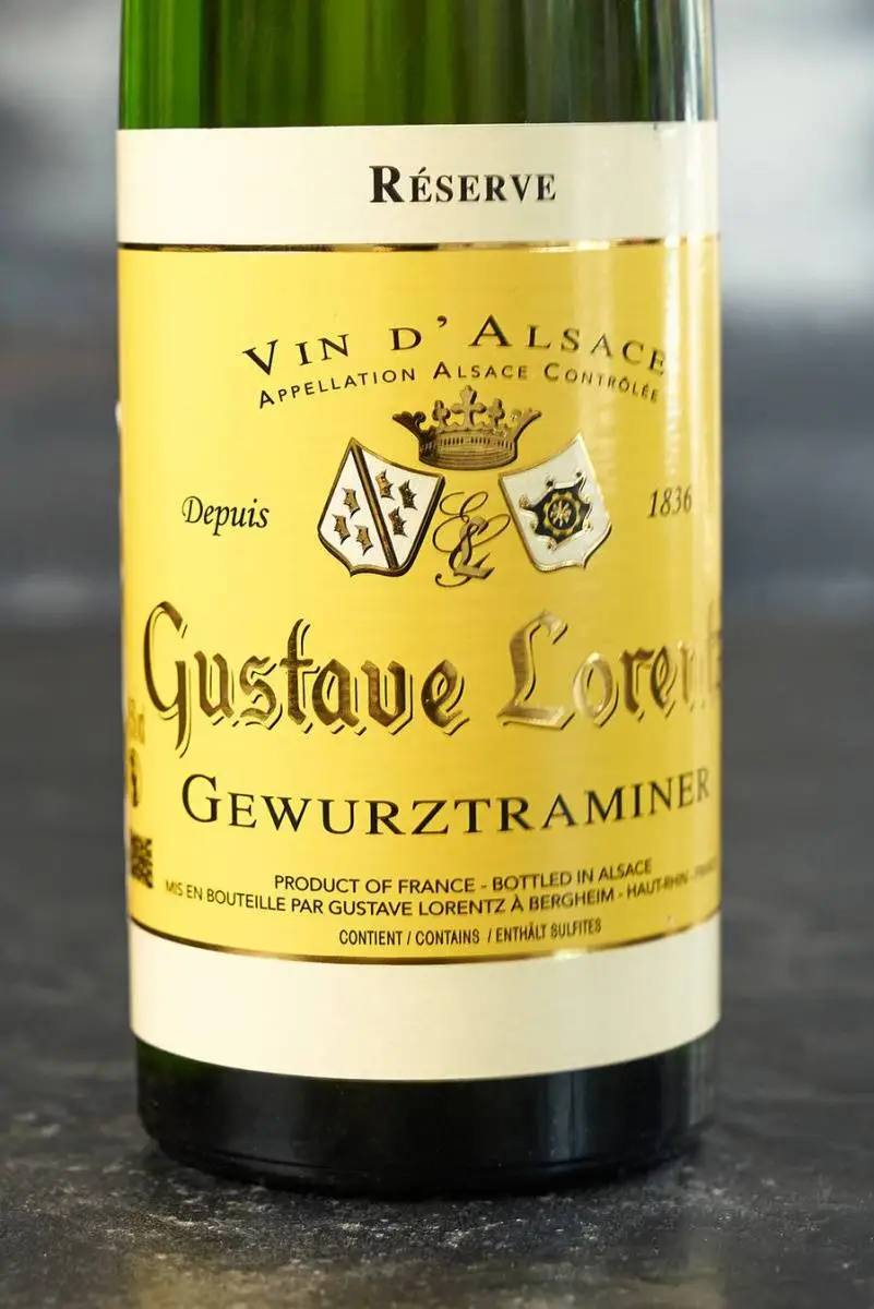 Вино Gustave Lorentz Gewurztraminer Reserve 2020 купить в винном ресторане Остерия - лучшая цена Вино Gustave Lorentz Gewurztraminer Reserve 2020 / Гюстав Лоренц Гевюрцтраминер Резерв