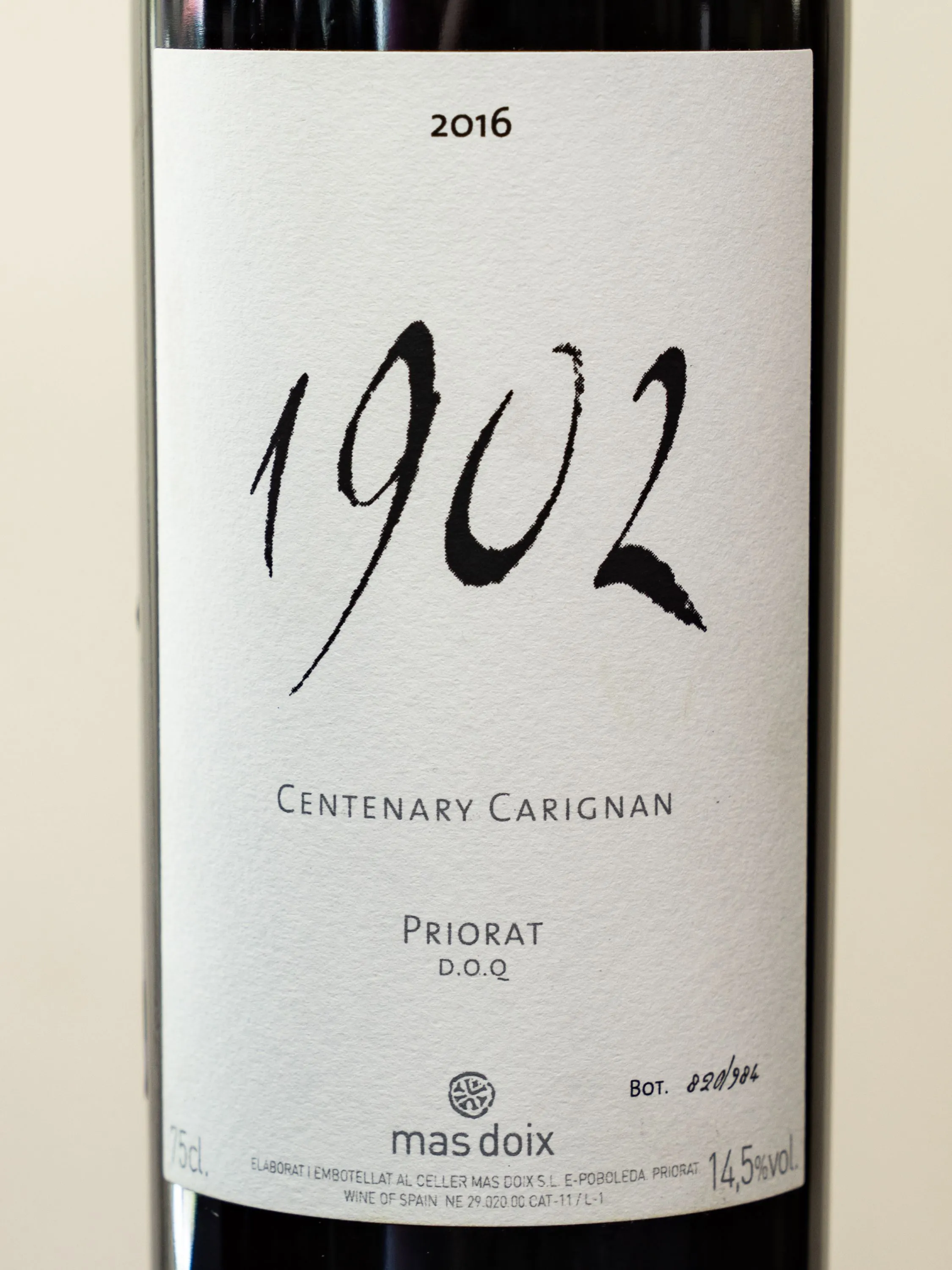 Купить вино Mas Doix 1902 Centenary Carignan в винном ресторане Остерия цена Вино Mas Doix 1902 Centenary Carignan / Мас Дойш 1902 Сентенари Кариньян