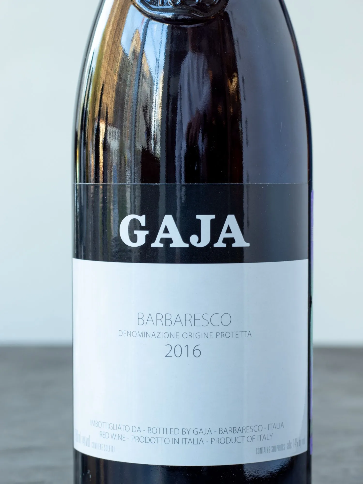 Купить вино Gaja Barbaresco в винном ресторане Osteria цена Вино Gaja Barbaresco / Гая Барбареско