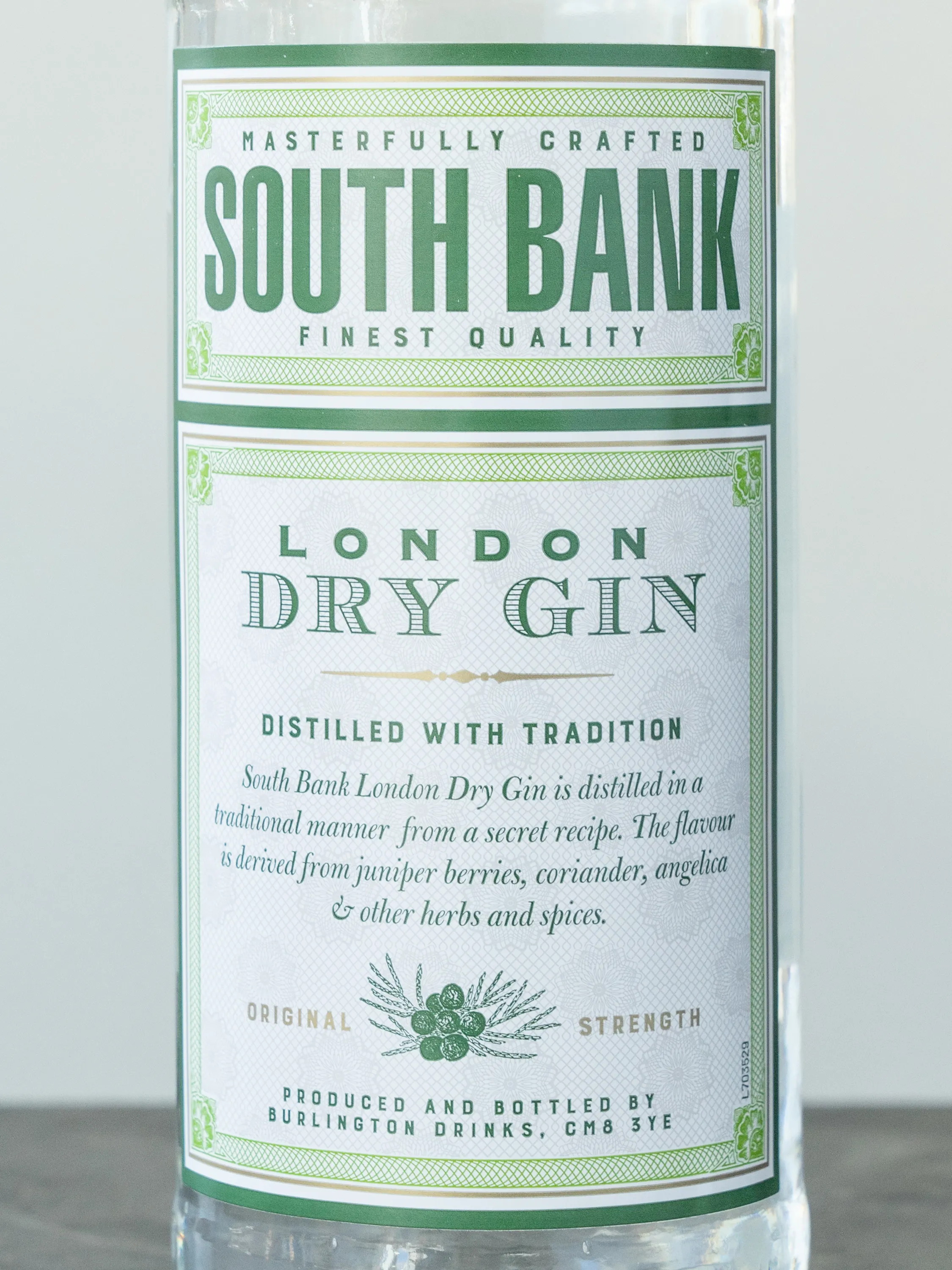 Джин Gin South Bank London Dry / Саут Бэнк Лондон Драй