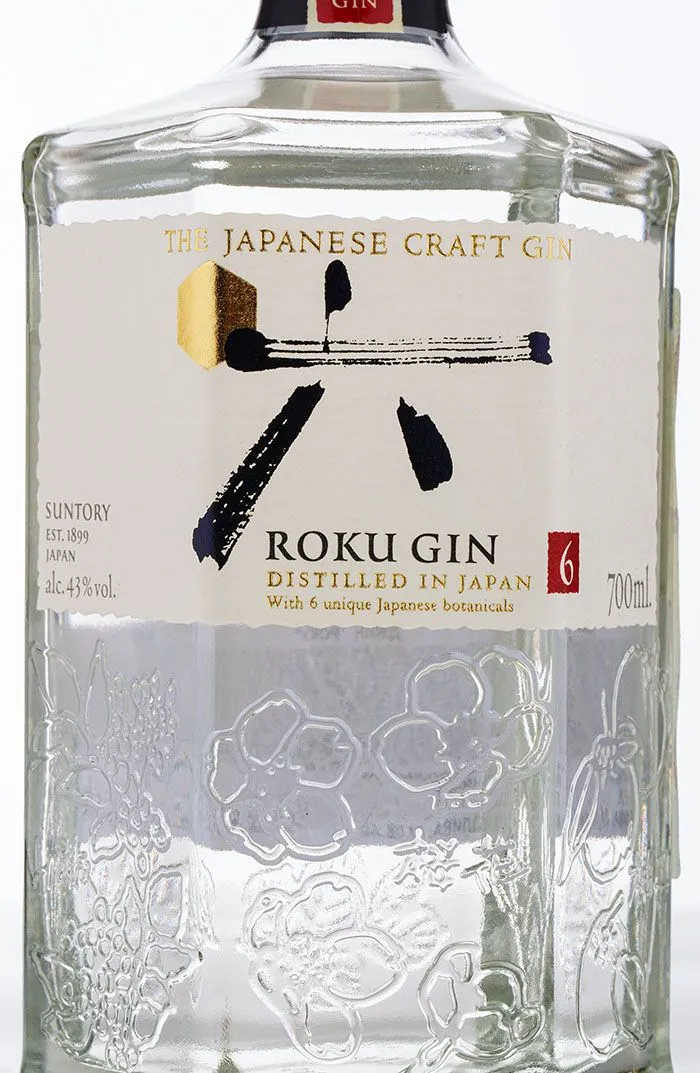 Gin 0.7. Джин "roku" Gin, 0.7 л. Roky Джин. Японский Джин roku Gin. Джин року 0.7.