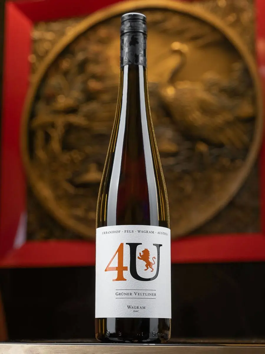 Вино Urbanihof 4U Gruner Veltliner / Грюнер Вельтлинер 4Ю Ваграм