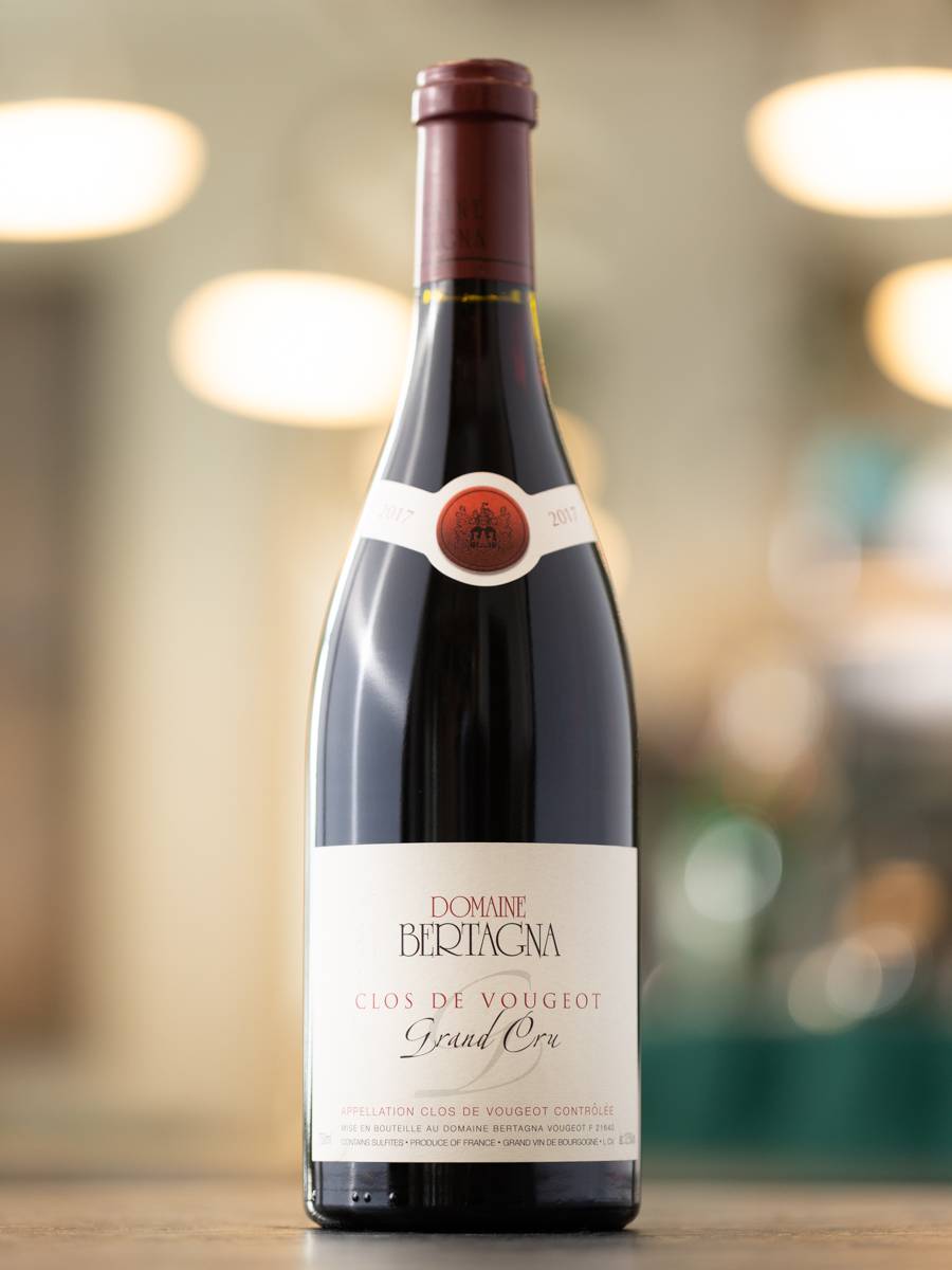 Вино Clos de Vougeot Grand Cru Domaine Bertagna 2017 купить в винном ресторане Остерия Амичи - лучшая цена Вино Clos de Vougeot Grand Cru Domaine Bertagna / Кло де Вужо Гран Крю Домен Бертанья