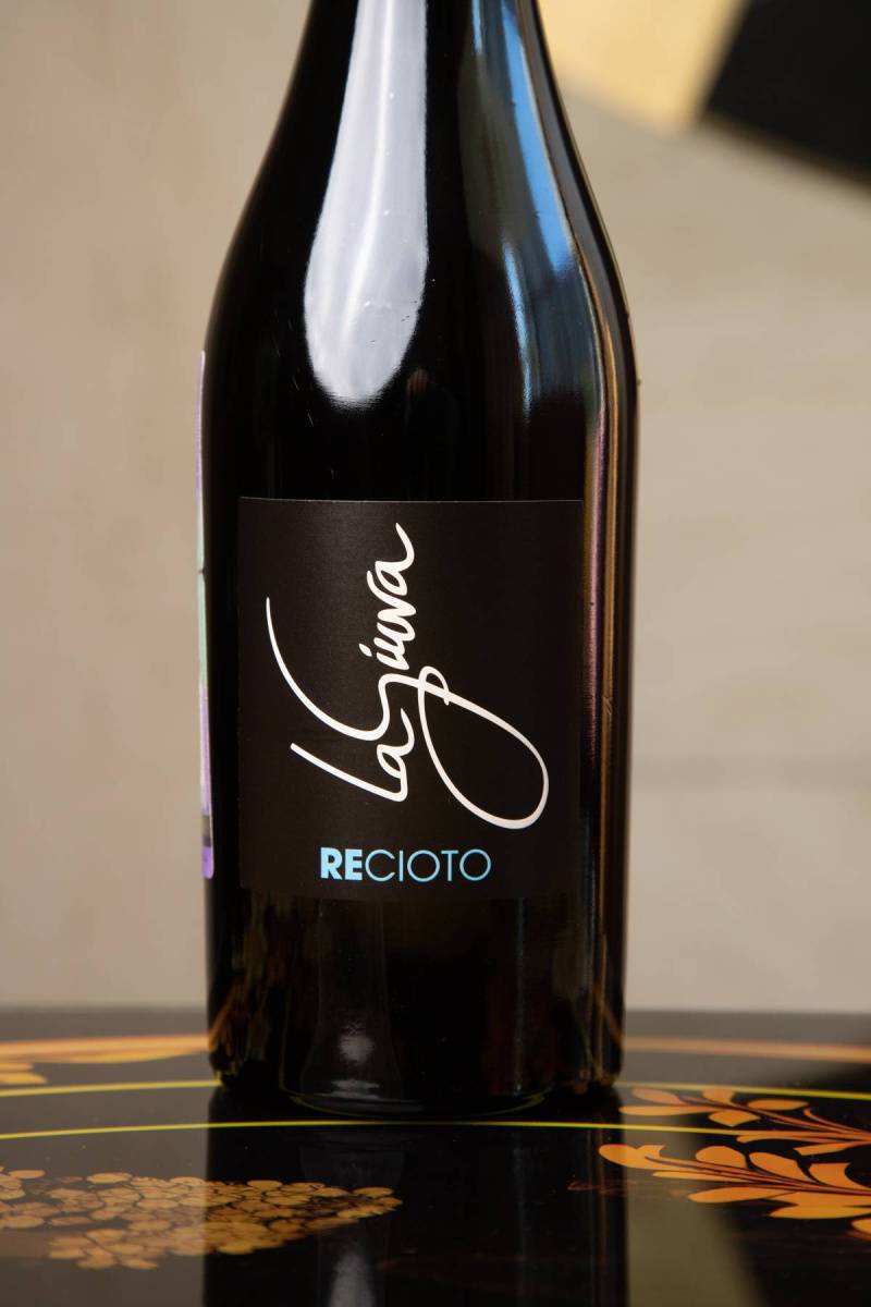 Вино La Giuva Recioto della Valpolicella купить в винном ресторане Остерия - лучшая цена Вино La Giuva Recioto della Valpolicella / Ла Джува Речото делла Вальполичелла