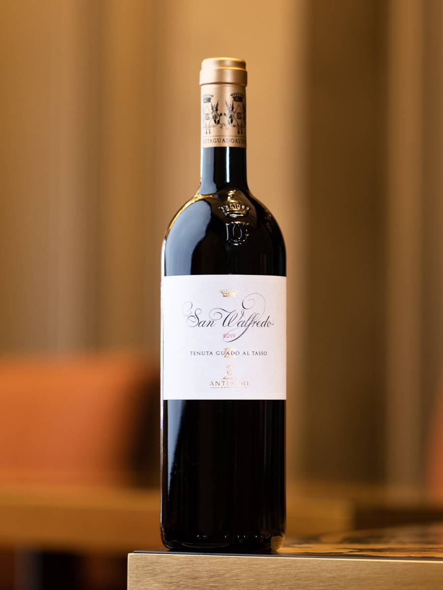 Вино Bolgheri Superiore San Walfredo Guado al Tasso Marchesi Antinori купить в винном ресторане Остерия - лучшая цена Вино Bolgheri Superiore San Walfredo Guado al Tasso Marchesi Antinori 2019 / Болгери Супериоре Сан Вальфредо Гуадо аль Тассо Маркези Антинори