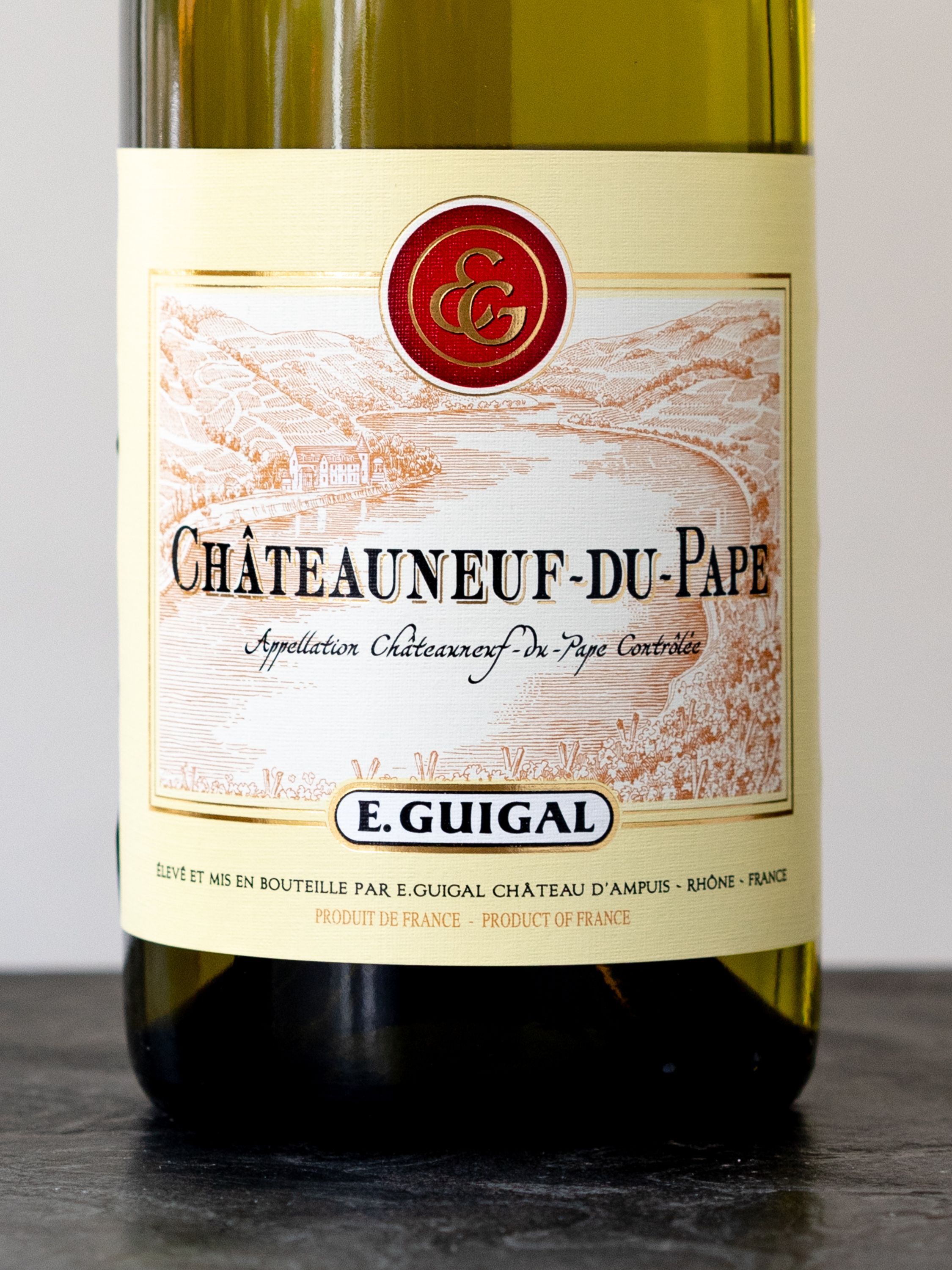 Купить вино Guigal Chateauneuf du Pape Blanc в винном ресторане Остерия цена Вино Guigal Chateauneuf du Pape Blanc / Гигаль Шатонёф Дю Пап Блан