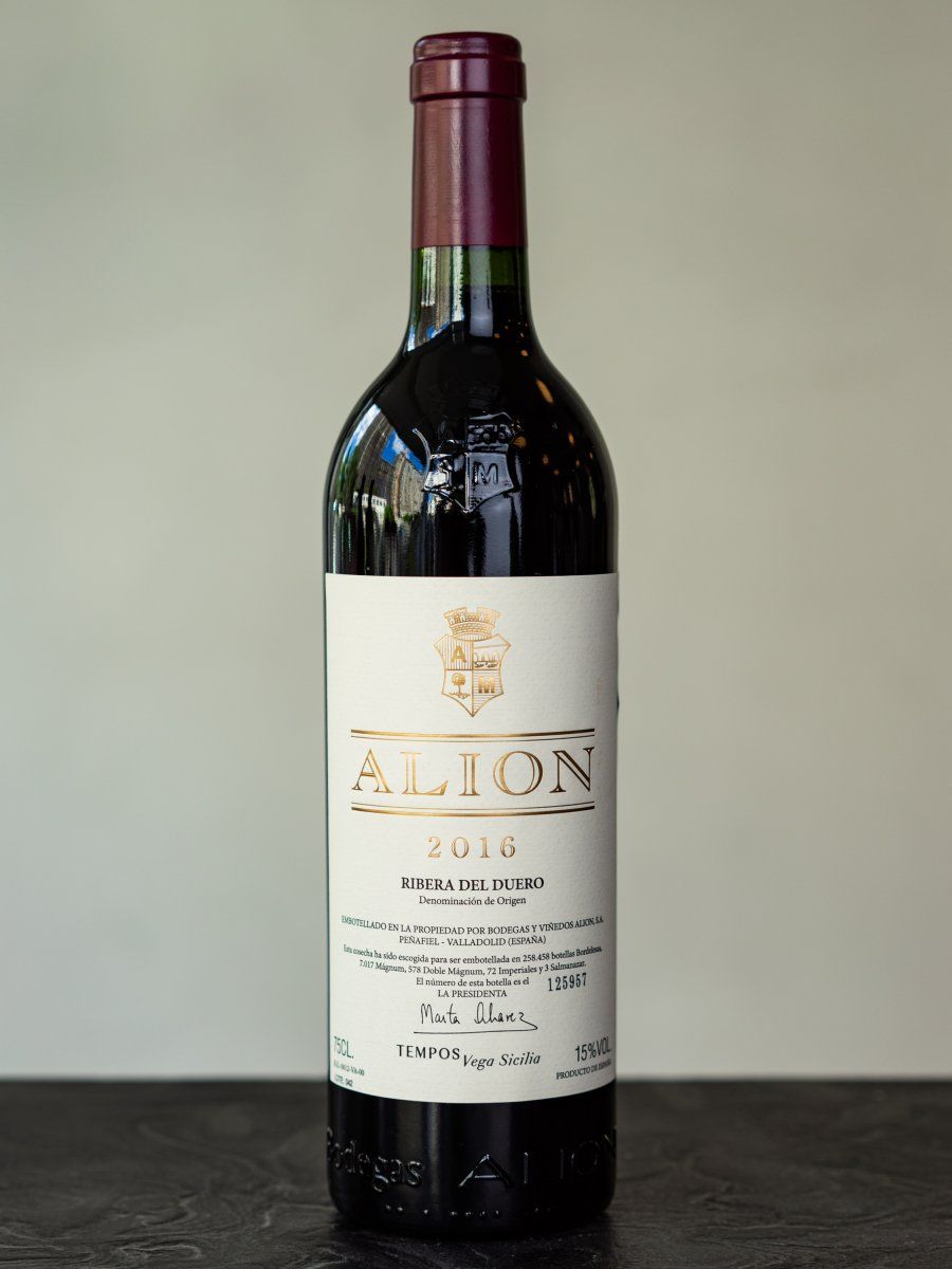 Купить вино Alion Ribera del Duero в винном ресторане Остерия цена Вино Alion Ribera del Duero / Алион Рибера дель Дуеро