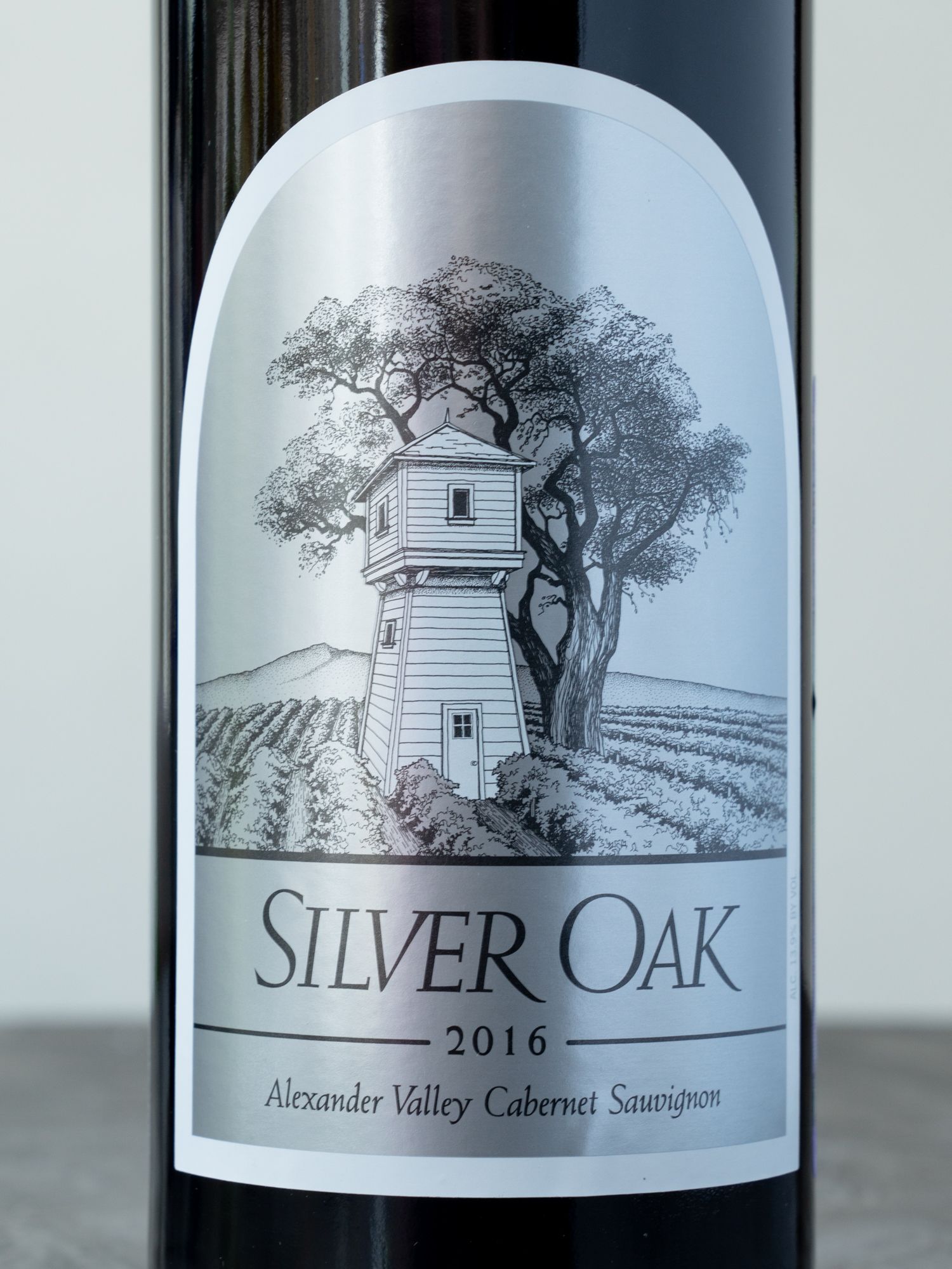 Вино Silver Oak Alexander Valley Cabernet Sauvignon / Сильвер Оак Александр Велли Каберне Совиньон