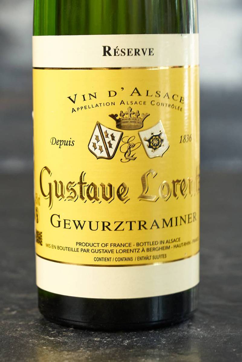 Вино Gustave Lorentz Gewurztraminer Reserve 2020 купить в винном ресторане Остерия - лучшая цена Вино Gustave Lorentz Gewurztraminer Reserve 2020 / Гюстав Лоренц Гевюрцтраминер Резерв