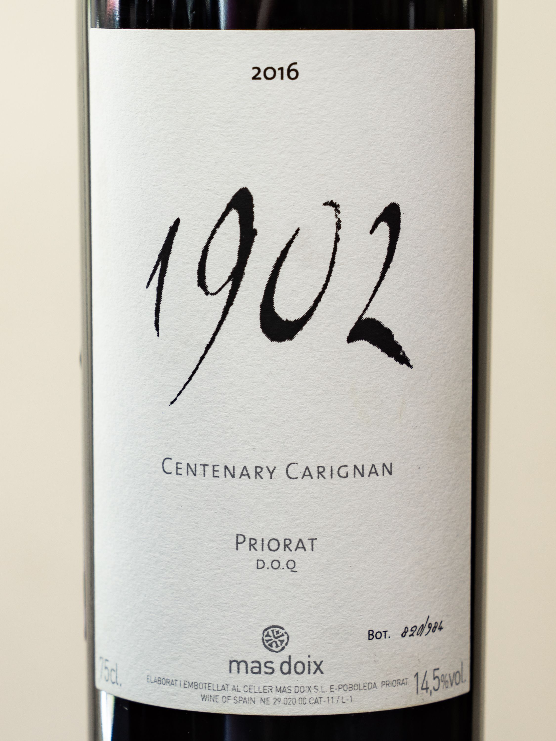 Купить вино Mas Doix 1902 Centenary Carignan в винном ресторане Остерия цена Вино Mas Doix 1902 Centenary Carignan / Мас Дойш 1902 Сентенари Кариньян