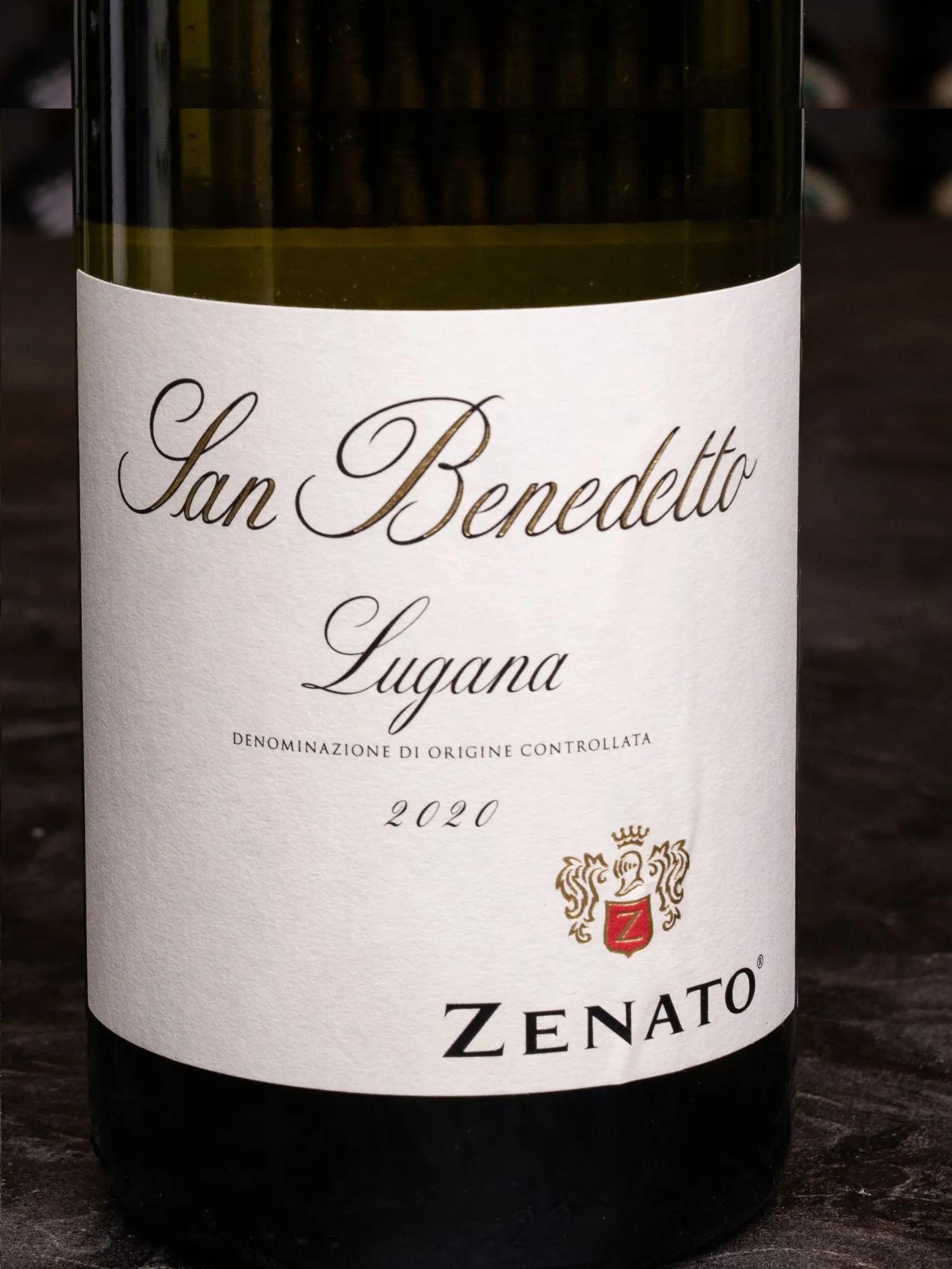 Купить вино Zenato Lugana San Benedetto в винном ресторане Остерия цена Вино Zenato Lugana San Benedetto / Дзенато Лугана Сан Бенедетто