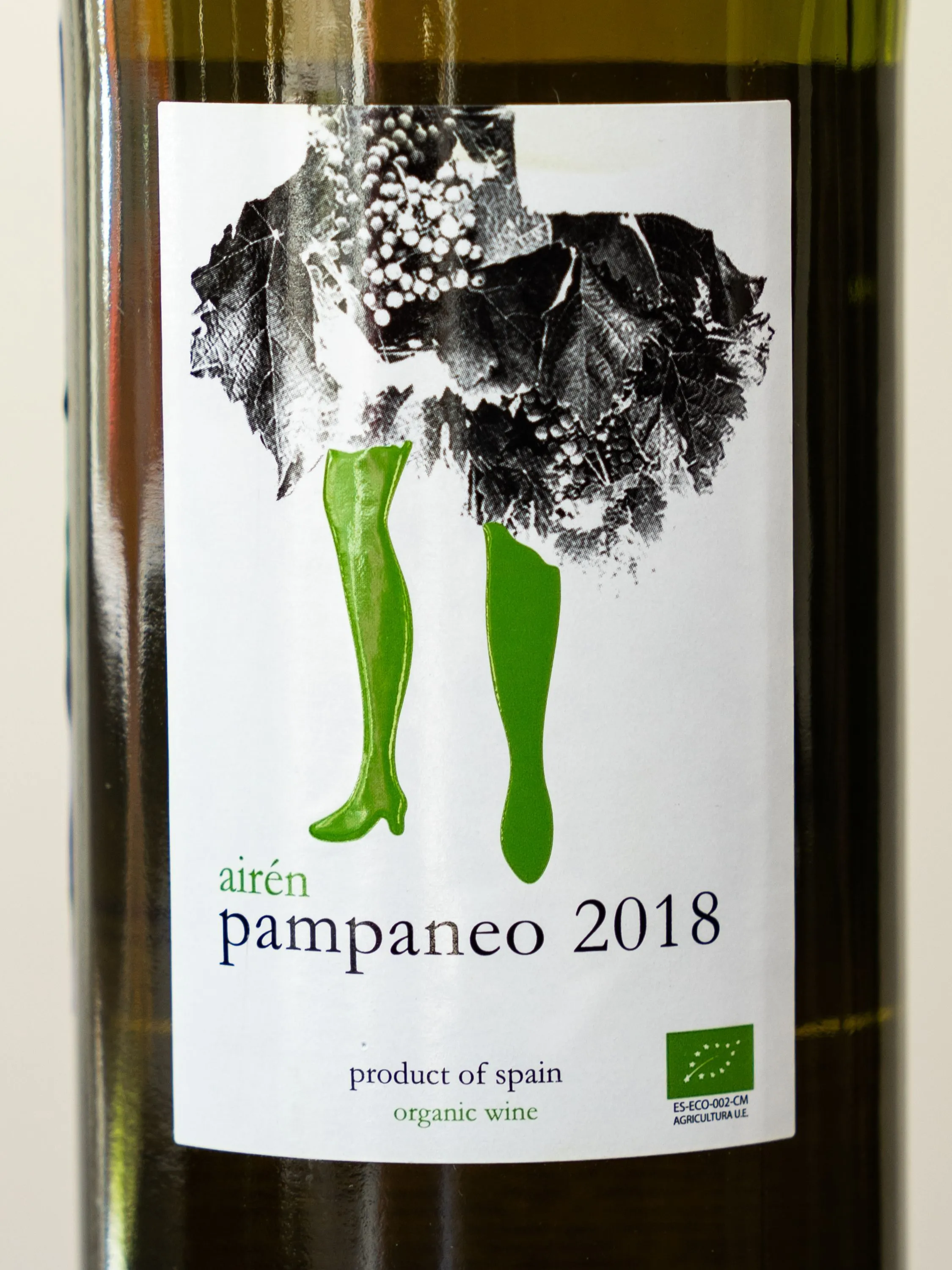 Купить вино Esencia Rural Pampaneo Ecologico Airen в винном ресторане Остерия Амичи Вино Esencia Rural Pampaneo Ecologico Airen / Пампанео Айрэн