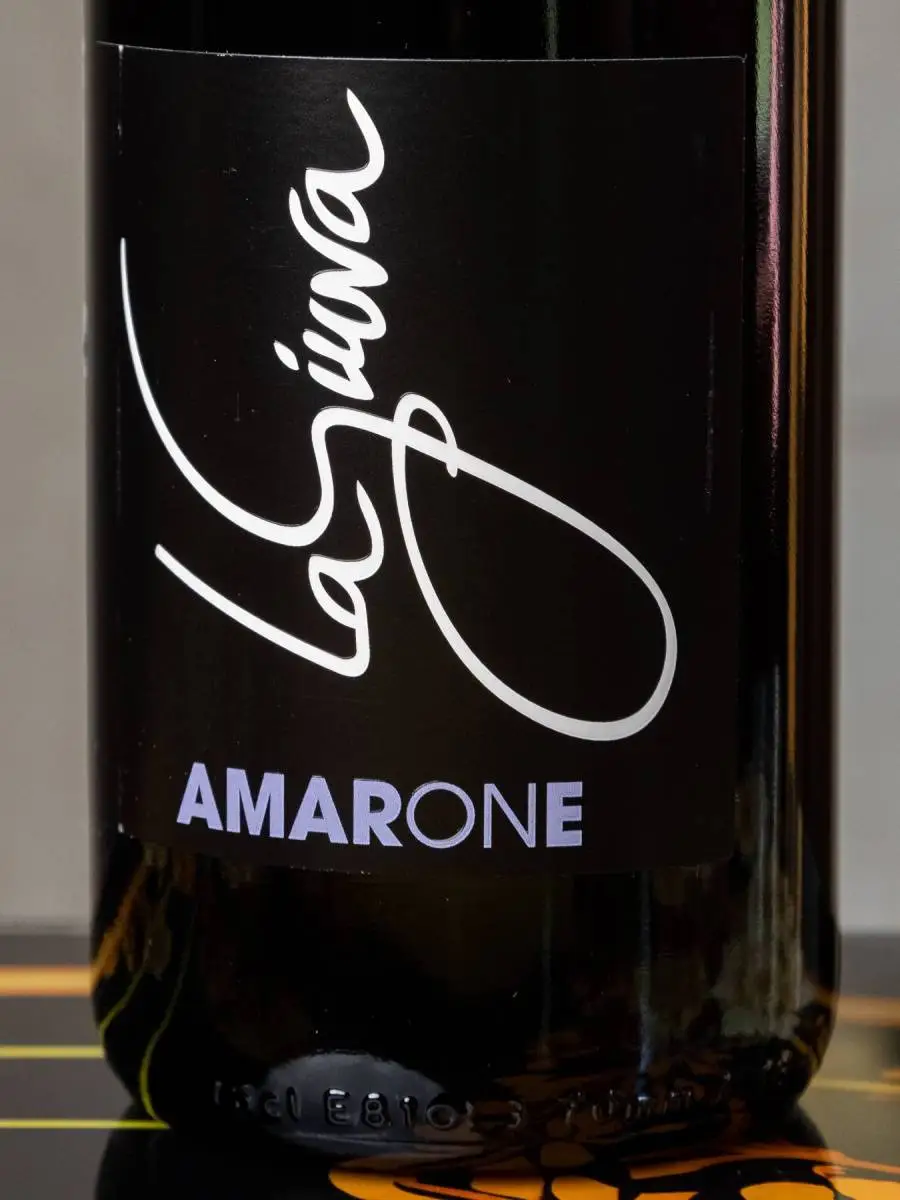 Вино La Giuva Amarone della Valpolicella купить в винном ресторане Остерия - лучшая цена Вино La Giuva Amarone della Valpolicella / Ла Джува Амароне делла Вальполичелла