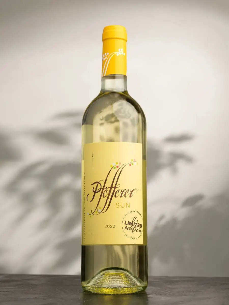 Вино Vigneti delle Dolomiti Pfefferer Sun Colterenzio купить в винном ресторане Остерия - лучшая цена Вино Vigneti delle Dolomiti Pfefferer Sun Colterenzio / Винети делле Доломити Пфефферер Сан Кольтеренцо