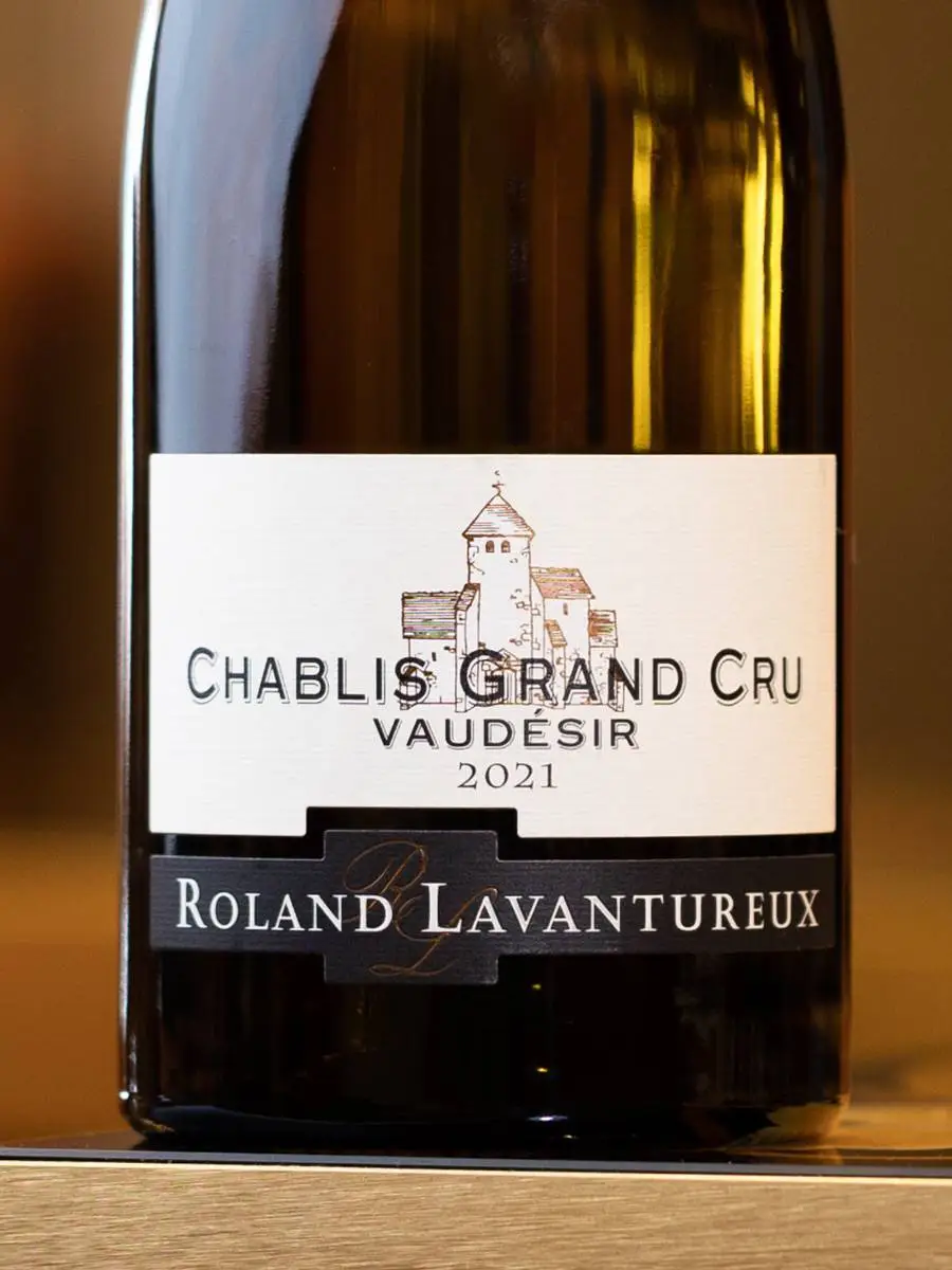 Вино Chablis Grand Cru Vaudesir Roland Lavantureux 2021 купить в винном ресторане Остерия - лучшая цена Вино Chablis Grand Cru Vaudesir Roland Lavantureux 2021 / Шабли Гран Крю Водезир Ролан Лавантюро
